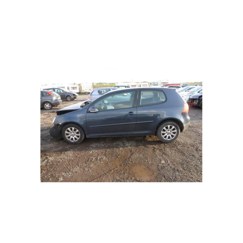 Bouton de warning VOLKSWAGEN GOLF 5 Photo n°9