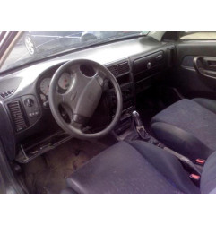 Vitre avant gauche SEAT CORDOBA 1