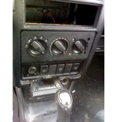 Vitre avant gauche SEAT CORDOBA 1