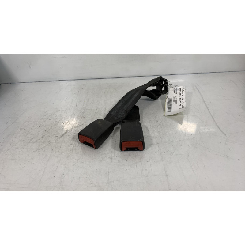Attache ceinture arriere centrale CITROEN XSARA Photo n°1