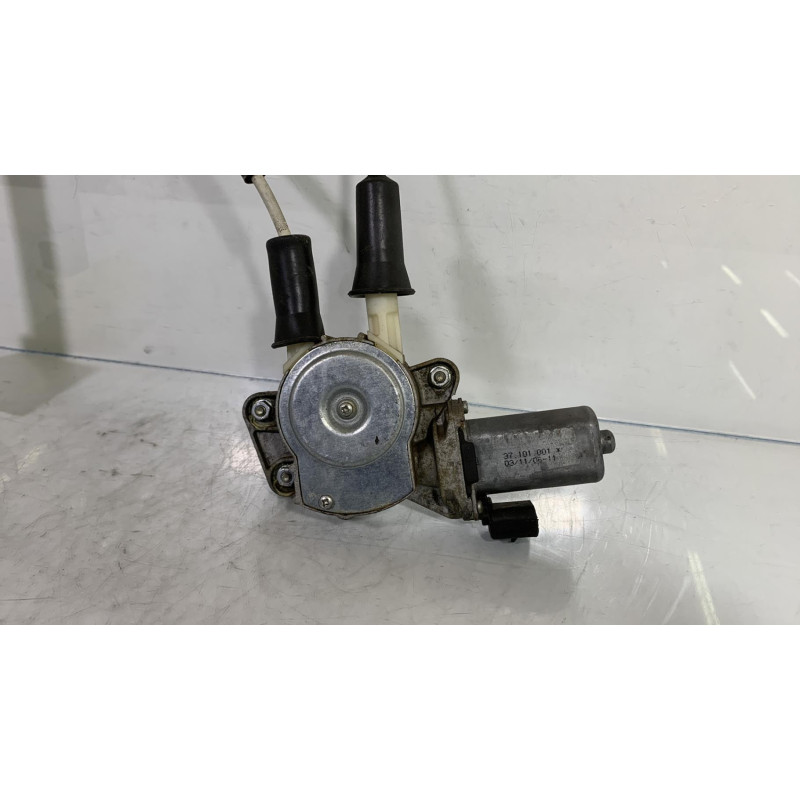Leve vitre electrique arriere droit ALFA ROMEO 147 Photo n°2