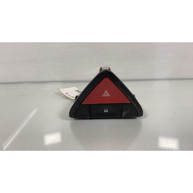 Bouton de warning RENAULT KOLEOS 1 Photo n°1