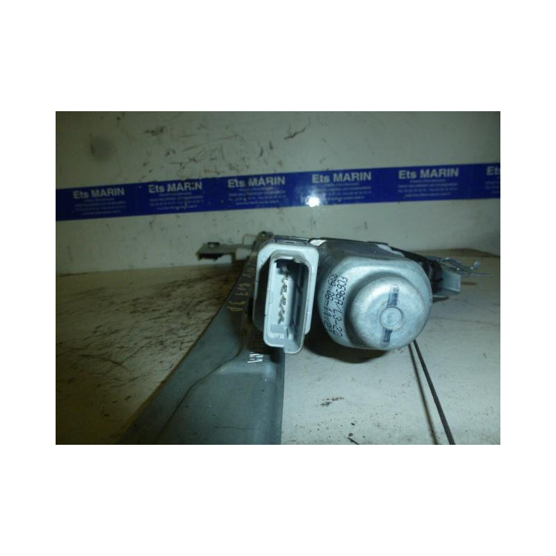 Leve vitre electrique arriere droit PEUGEOT 308 1 Photo n°1