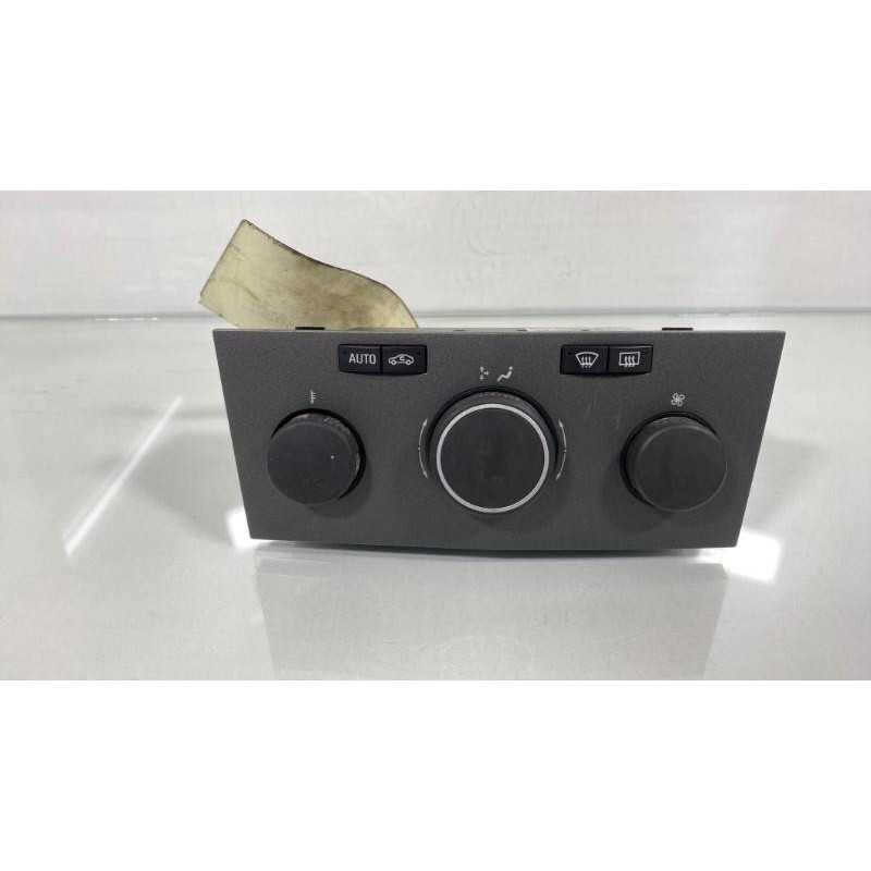 Commande chauffage OPEL ASTRA H Photo n°1