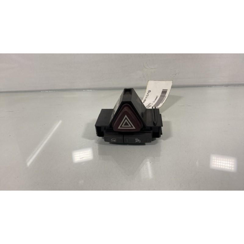 Bouton de warning OPEL CORSA D Photo n°1
