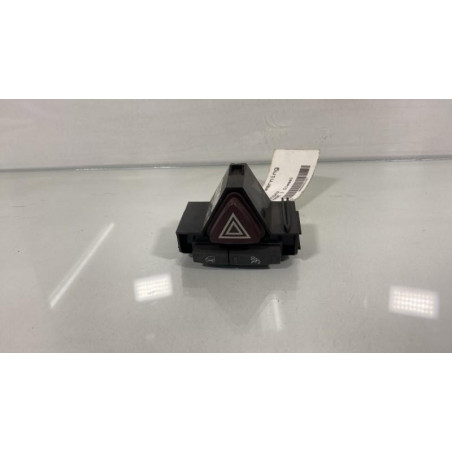 Bouton de warning OPEL CORSA D Photo n°1