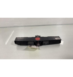 Bouton de warning OPEL ASTRA H Photo n°1