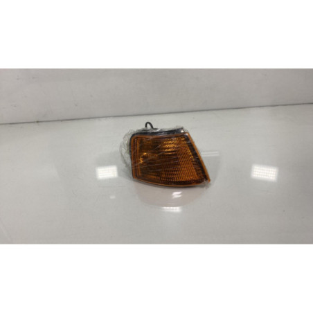 Optique avant secondaire droit (feux)(clignotant) SEAT TOLEDO 3 Photo n°1