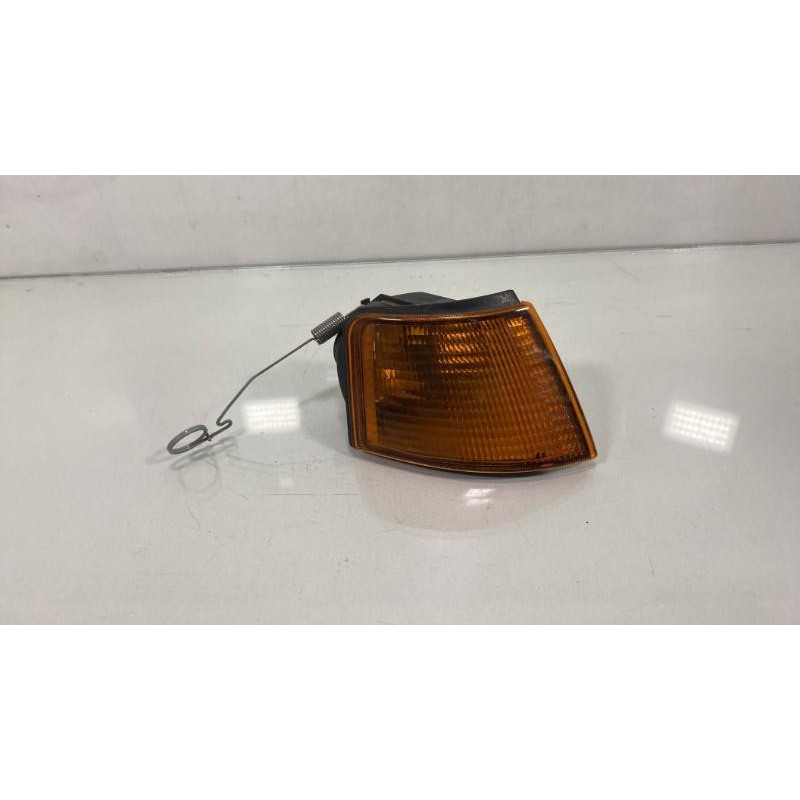 Optique avant secondaire droit (feux)(clignotant) SEAT TOLEDO 3 Photo n°1