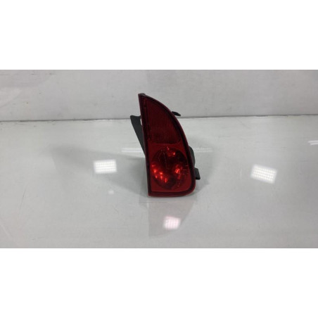 Anti brouillard arriere gauche RENAULT GRAND ESPACE 4 Photo n°1