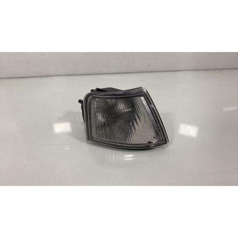 Optique avant secondaire droit (feux)(clignotant) SEAT TOLEDO 3 Photo n°1