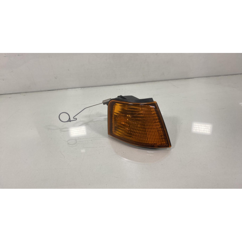 Optique avant secondaire droit (feux)(clignotant) SEAT TOLEDO 3 Photo n°1