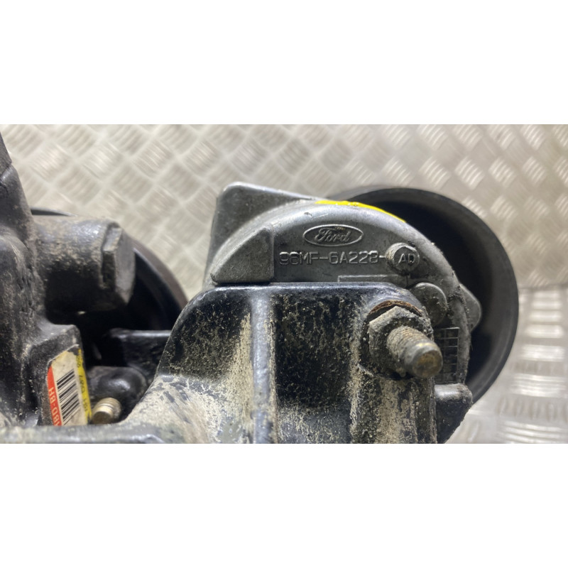 Pompe de direction FORD FIESTA 4 Photo n°5