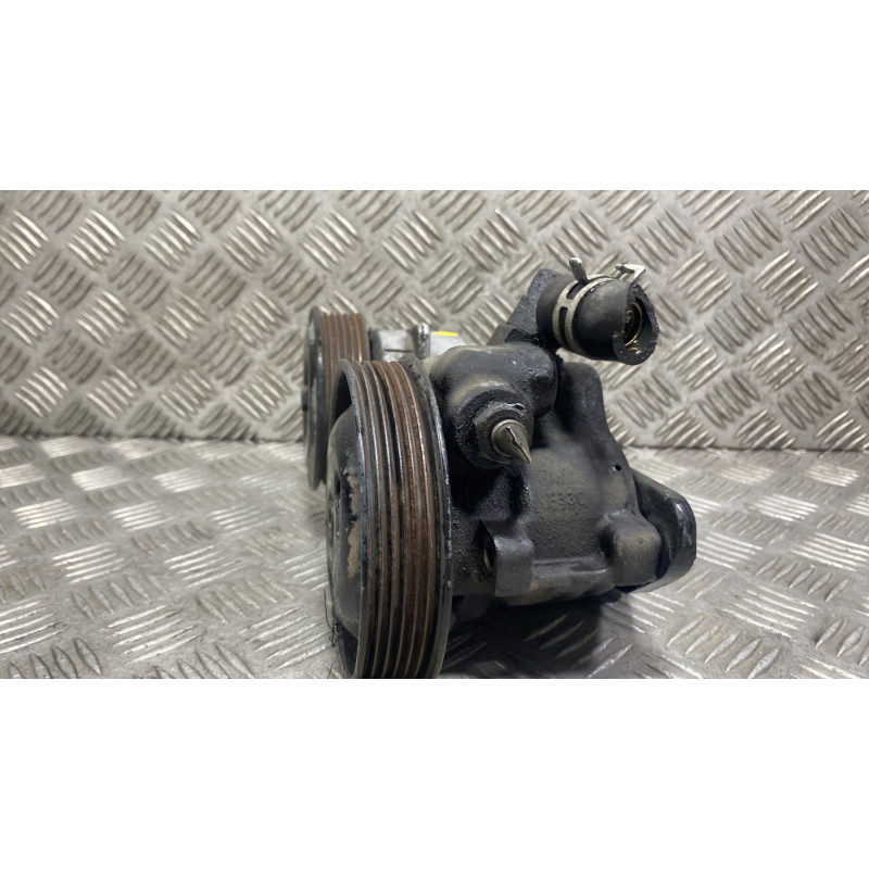 Pompe de direction FORD FIESTA 4 Photo n°7