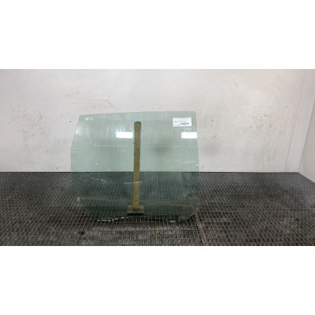 Vitre arriere droit FORD C-MAX 1 Photo n°1