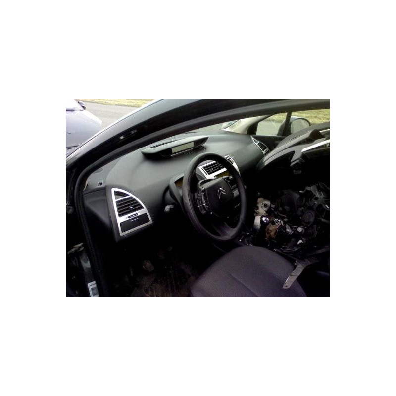 Bouton de warning CITROEN C4 1 Photo n°8