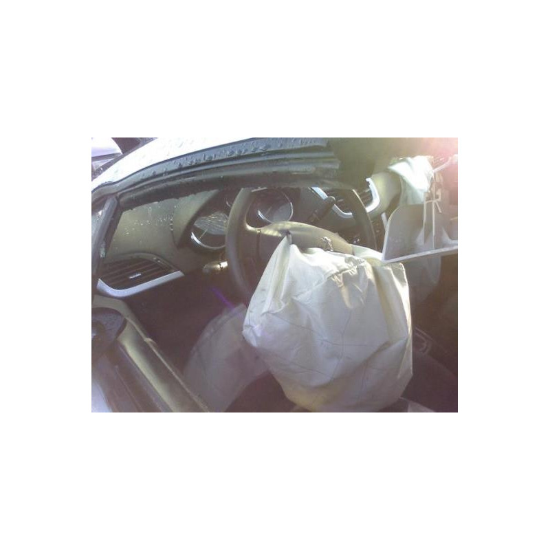 Ceinture arriere droit PEUGEOT 207 Photo n°8