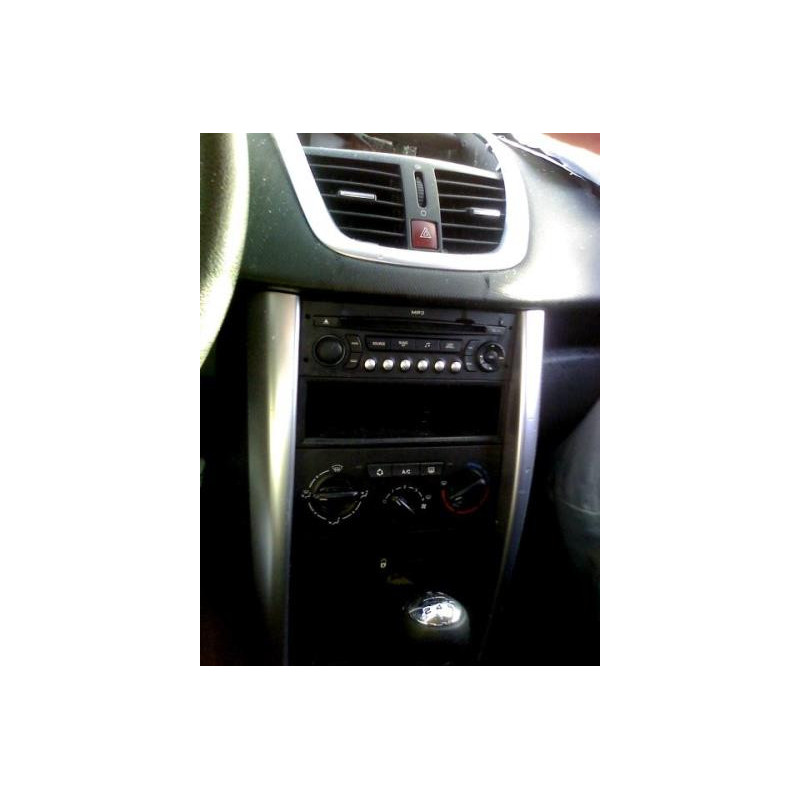 Ceinture arriere droit PEUGEOT 207 Photo n°9