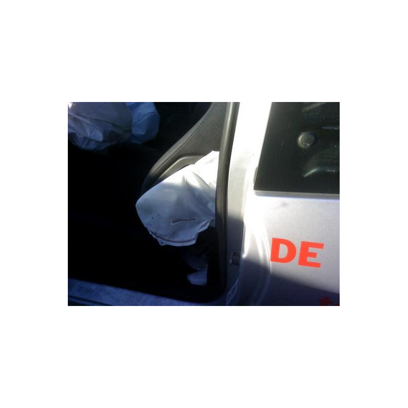 Bouton de warning PEUGEOT 206+ Photo n°9