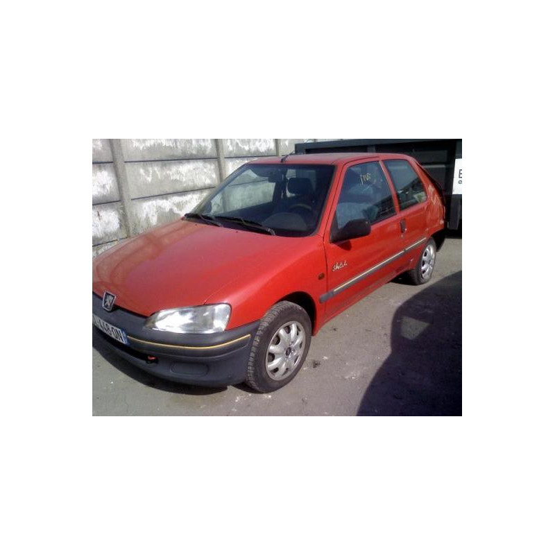 Pare choc avant PEUGEOT 106 Photo n°7
