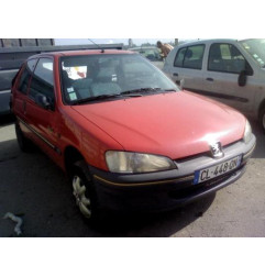 Pare choc avant PEUGEOT 106