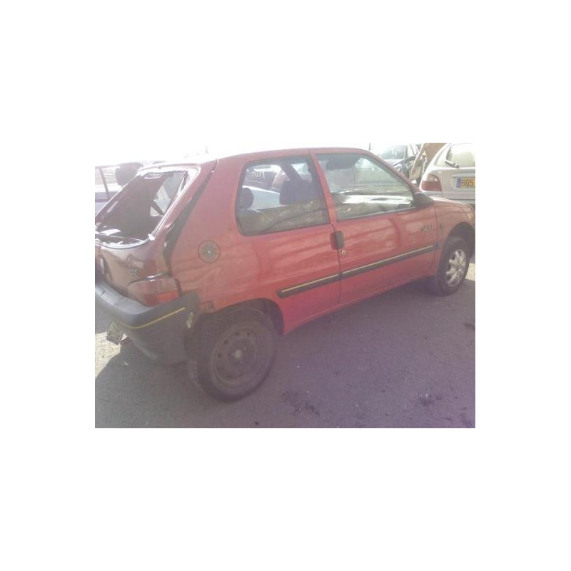Pare choc avant PEUGEOT 106 Photo n°9