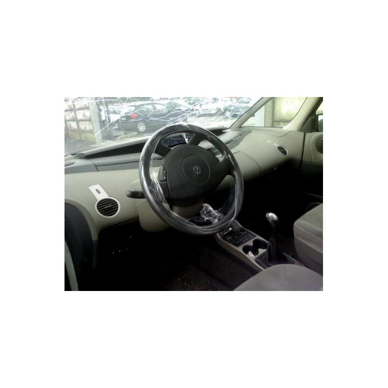 Anti brouillard arriere gauche RENAULT GRAND ESPACE 4 Photo n°8