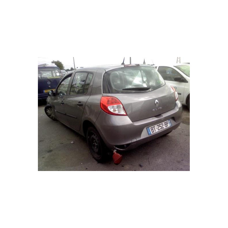 Bouton de warning RENAULT CLIO 3 Photo n°8