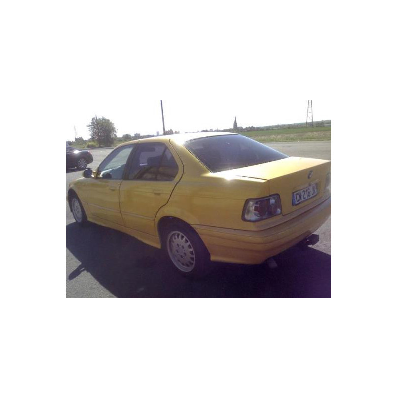 Optique avant secondaire droit (feux)(clignotant) BMW SERIE 3 E36 Photo n°7