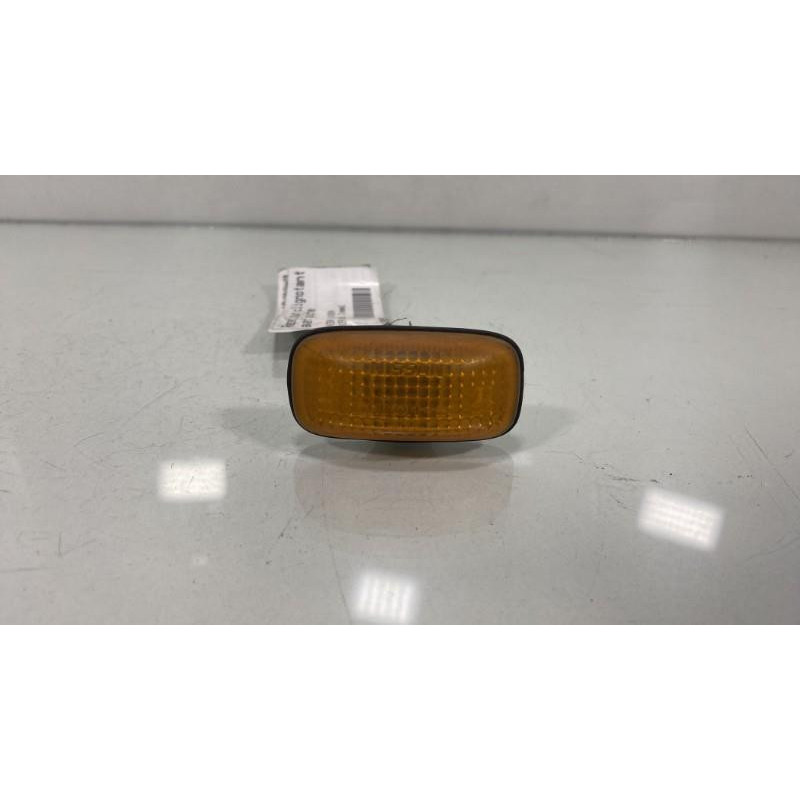 Repetiteur clignotant avant gauche (Feux) NISSAN ALMERA 1 Photo n°1
