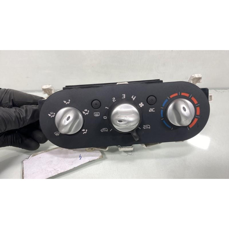 Commande chauffage RENAULT TWINGO 2 Photo n°1