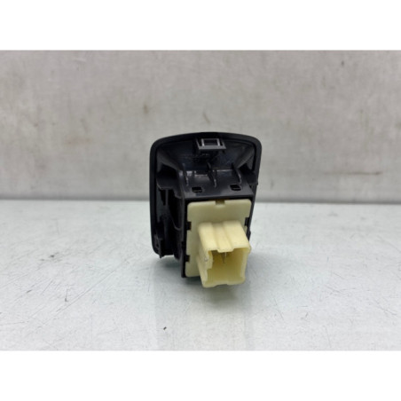 Interrupteur de leve vitre avant droit DACIA SANDERO 2