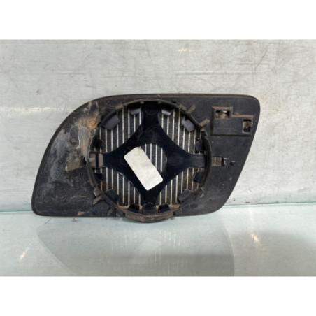 Glace retroviseur droit VOLKSWAGEN POLO 4 Photo n°1