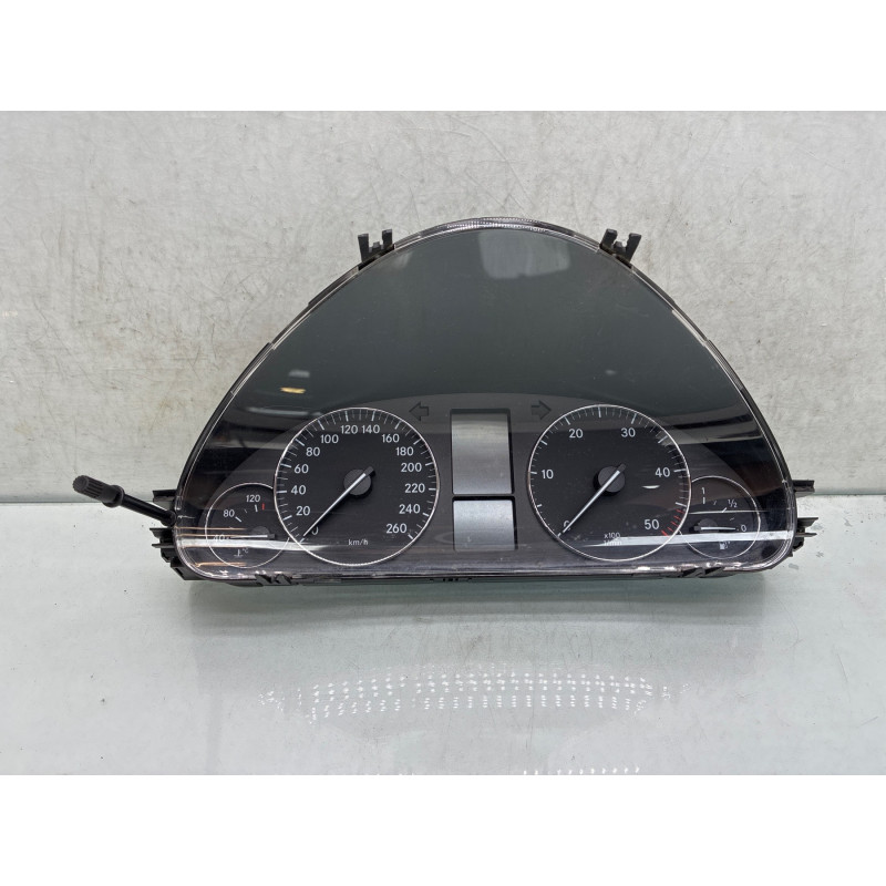 Compteur MERCEDES CLASSE C 203 COUPE SPORT Photo n°4