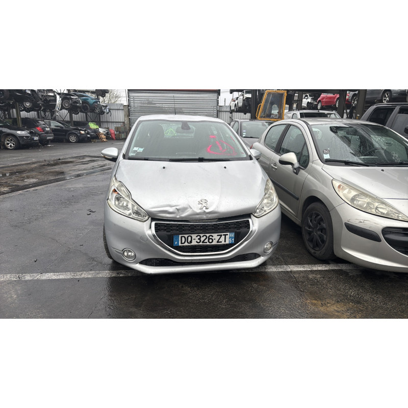 Custode avant gauche (porte) PEUGEOT 208 1 Photo n°3