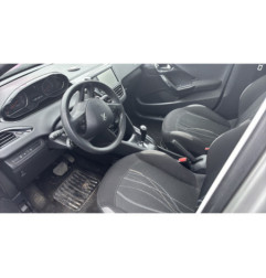 Custode avant gauche (porte) PEUGEOT 208 1