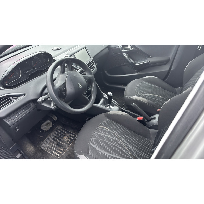 Custode avant gauche (porte) PEUGEOT 208 1 Photo n°7