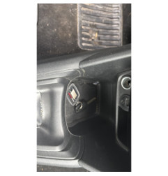 Custode avant gauche (porte) PEUGEOT 208 1