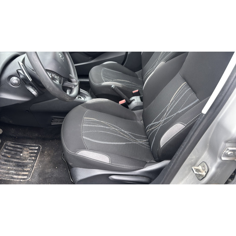 Custode avant gauche (porte) PEUGEOT 208 1 Photo n°19