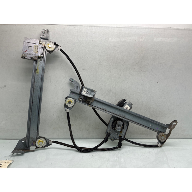 Leve vitre electrique avant droit RENAULT MEGANE 2 Photo n°1