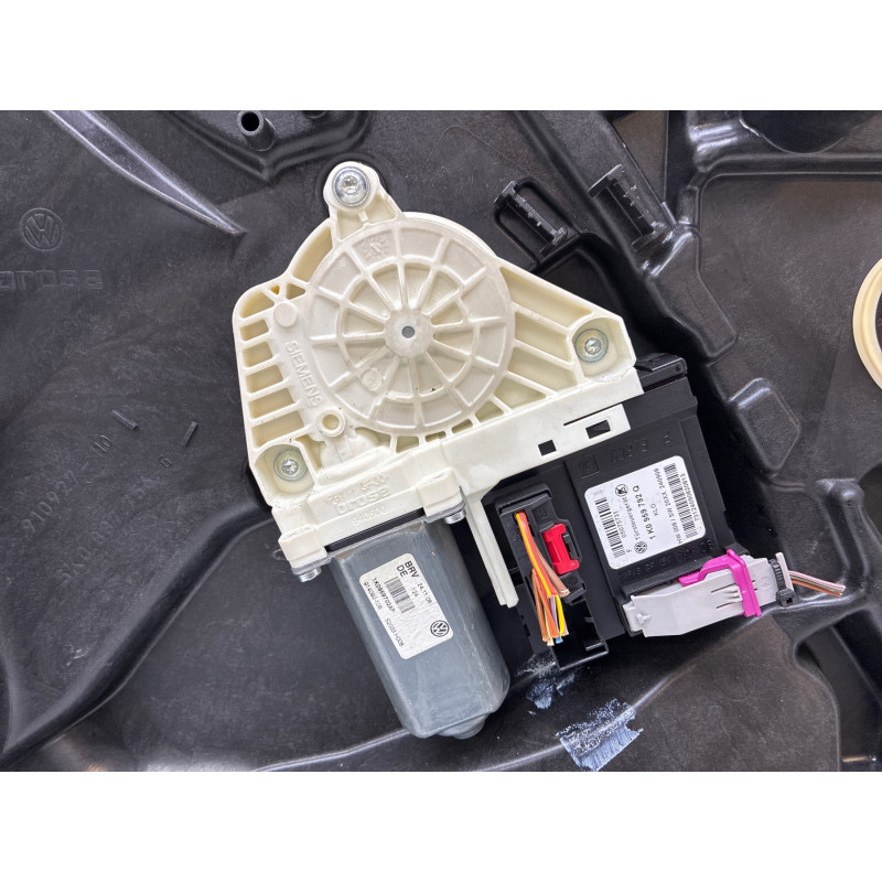Leve vitre electrique avant droit VOLKSWAGEN GOLF 6 Photo n°3