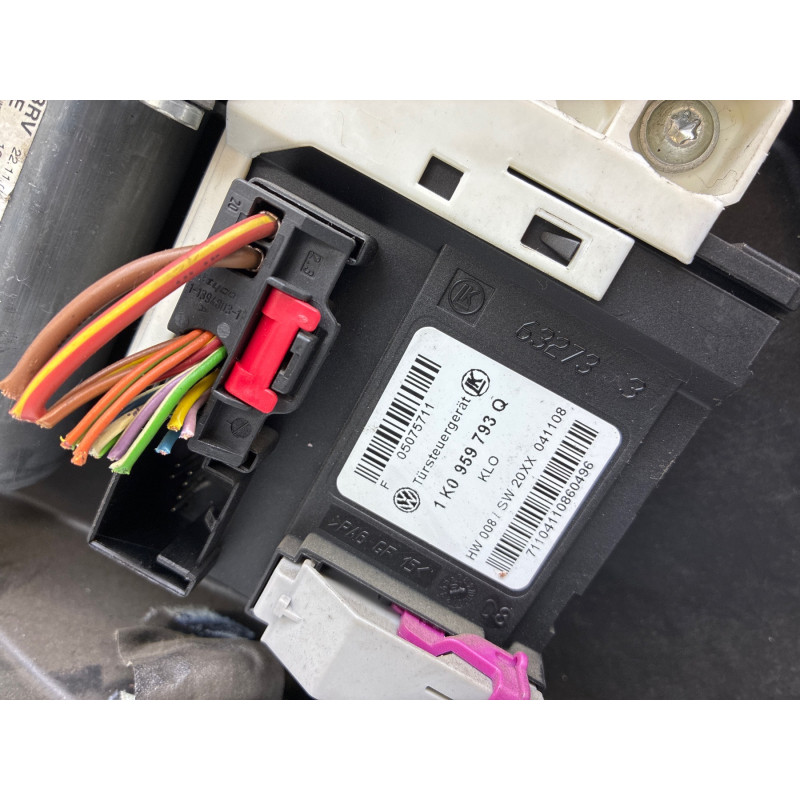 Leve vitre electrique avant gauche VOLKSWAGEN GOLF 6 Photo n°7