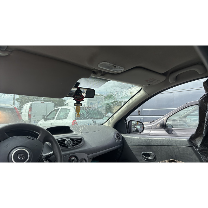 Poignee porte avant droit RENAULT CLIO 3 Photo n°17