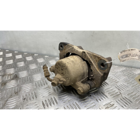 Etrier avant droit (freinage) TOYOTA RAV4 2