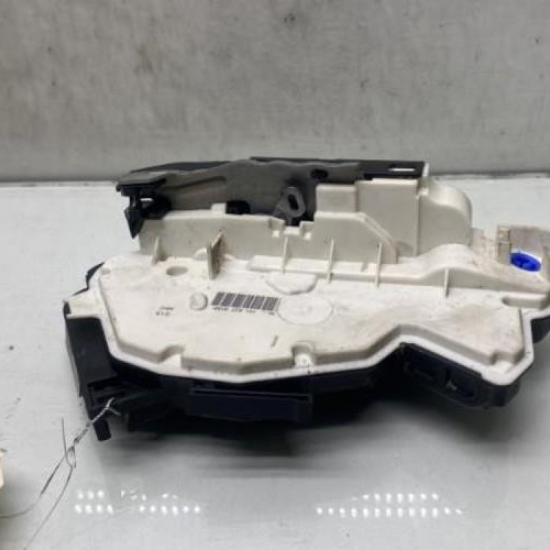 Serrure avant droit VOLKSWAGEN UP Photo n°2