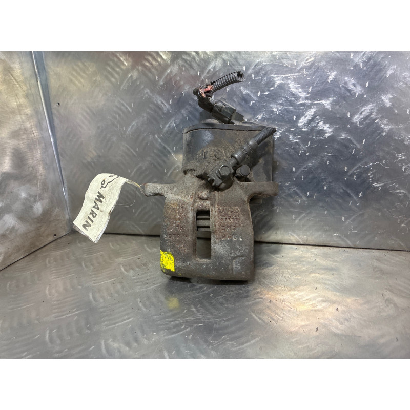 Etrier arriere droit (freinage) VOLKSWAGEN PASSAT 5 Photo n°1