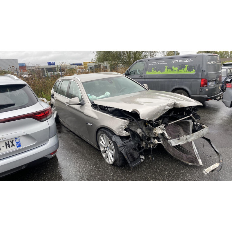 Bouton de warning BMW SERIE 5 F11 Photo n°11