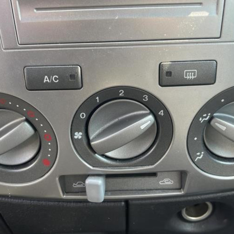 Bras essuie glace arriere MAZDA 2 1 Photo n°13