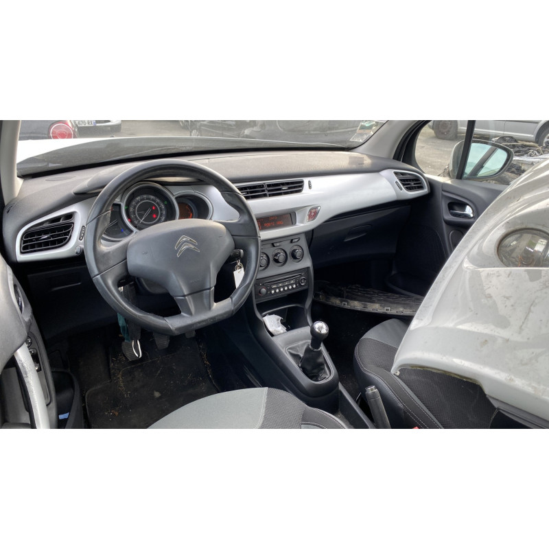 Volant CITROEN C3 2 Photo n°16