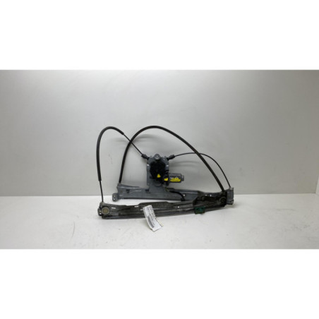 Leve vitre electrique avant droit RENAULT CLIO 3 Photo n°1